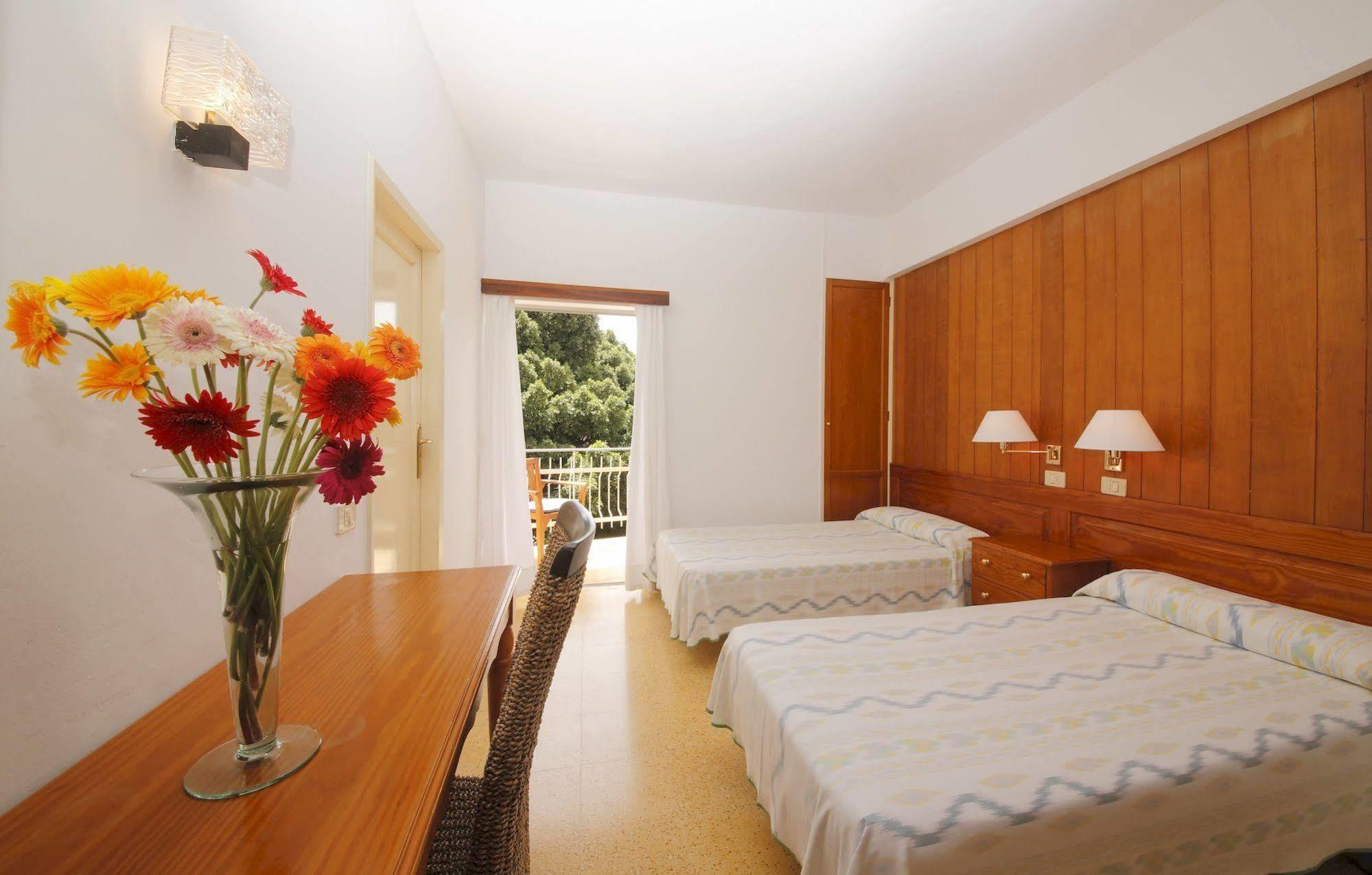 לוס יאנוס דה אריאדנה Hotel Eden מראה חיצוני תמונה